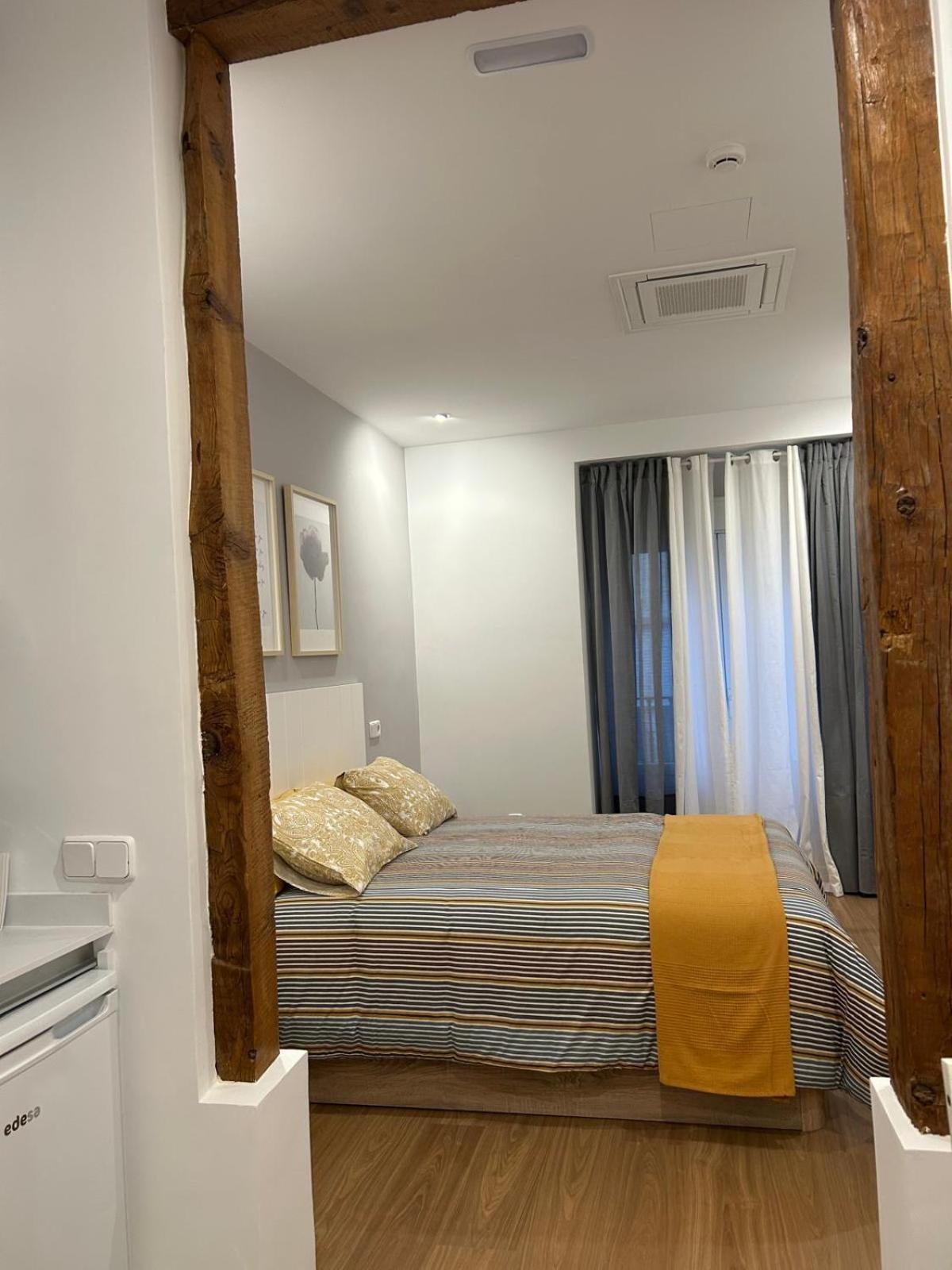 Apartamentos Gravina Madrid Extérieur photo